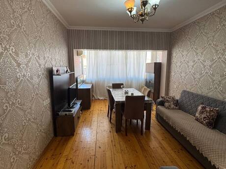 4 otaq · 75 m² · 6/6 mərtəbə, Masazır