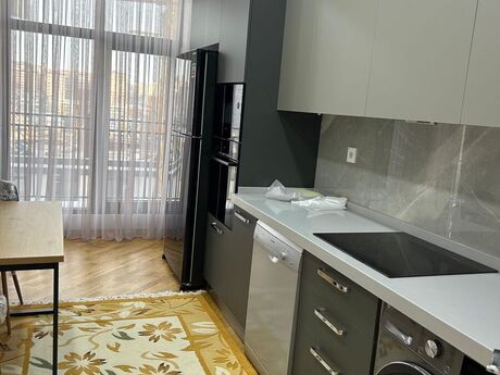 3 otaqlı yeni tikili - 28 May m. - 120 m²