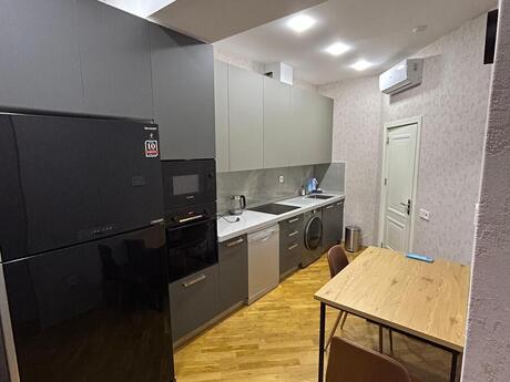 3 otaqlı yeni tikili - 28 May m. - 120 m²