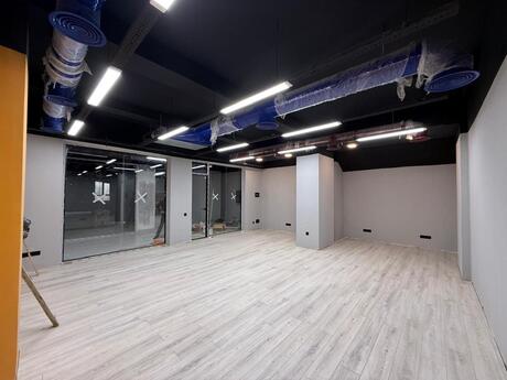 1 otaqlı ofis - Nəsimi r. - 150 m²