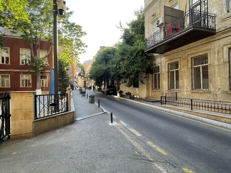 Elan №6236211 - Bakı, İçəri Şəhər m., 3 otaqlı, 70 m², 3/3 mərtəbə