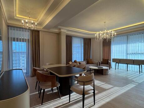 Kirayə 4 otaqlı mənzil, 220 m², Ağ şəhər: 6 000 ₼/ay 2