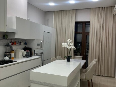 4-room apartment, 215 m², Nizami: 770 000 ₼ 5