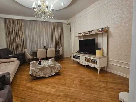 2 otaqlı mənzil, 82 m², 8-ci mikrorayon: 278 000 ₼ 3