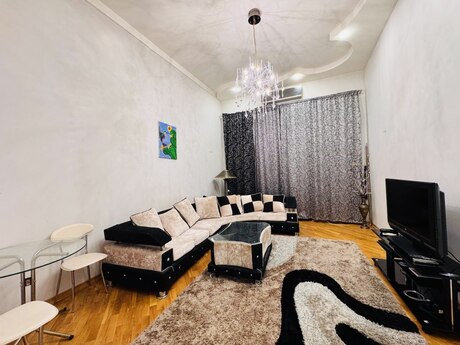 Elan №6263380 - Bakı, Sahil m., 2 otaqlı, 42 m², 3/3 mərtəbə