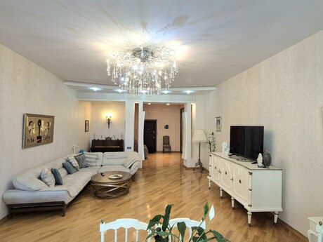 4 otaqlı mənzil, 171 m², Gənclik: 630 000 ₼ 3