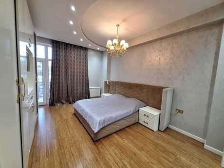 4-комн. новостройка - м. 28 мая - 180 м²