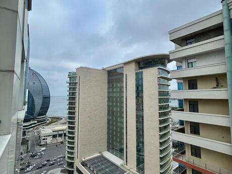 Elan №6263834 - Bakı, 28 May m., 3 otaqlı, 105 m², 10/22 mərtəbə
