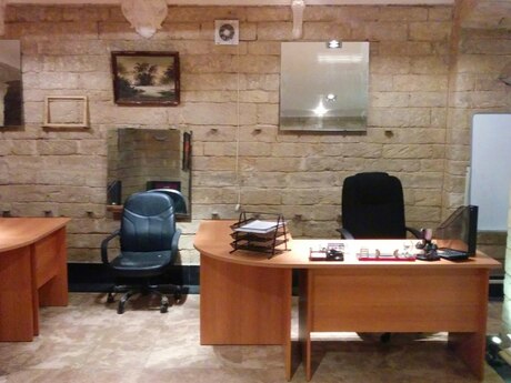 4 otaqlı ofis - Nizami m. - 120 m²