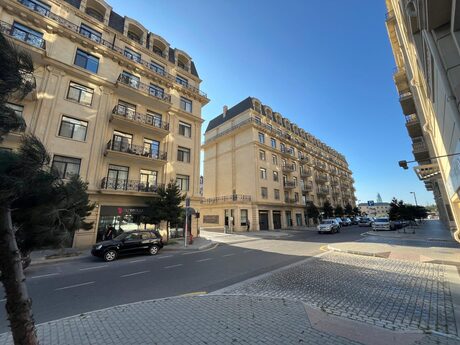 4 otaqlı mənzil, 160 m², Ağ şəhər: 644 000 ₼ 2