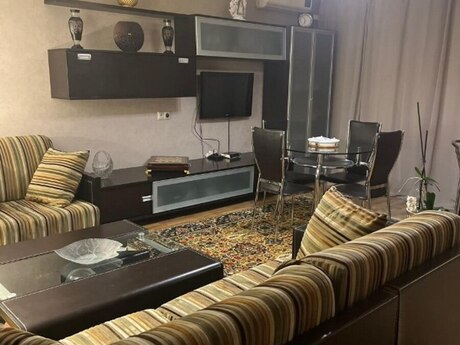 Elan №6264130 - Bakı, Elmlər Akademiyası m., 3 otaqlı, 60 m², 5/5 mərtəbə