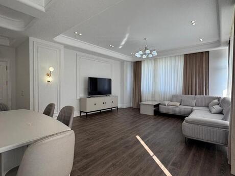 4-room apartment for rent, 200 m², Raffle Tower: 3 400 ₼/mo 3