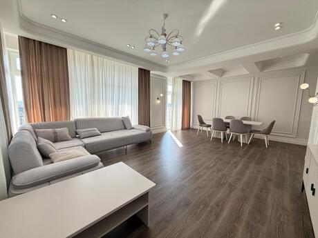 4-room apartment for rent, 200 m², Raffle Tower: 3 400 ₼/mo 4
