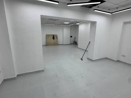 1 otaqlı ofis - 28 May m. - 70 m²