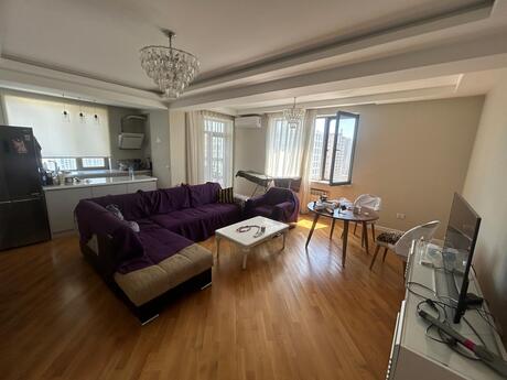 3 otaqlı mənzil, 105 m², İnşaatçılar: 330 000 ₼ 2