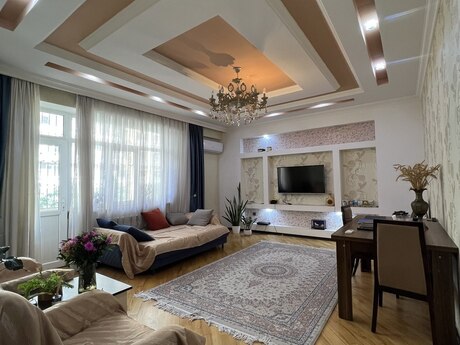 3 otaq · 125 m² · 3/12 mərtəbə, İnşaatçılar