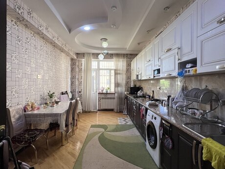 3 otaqlı mənzil, 125 m², İnşaatçılar: 255 000 ₼ 5