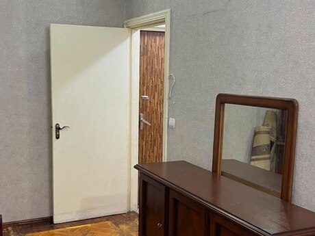 Elan №6264786 - Bakı, Memar Əcəmi m., 2 otaqlı, 40 m², 3/5 mərtəbə
