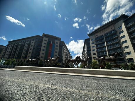 Elan №6264890 - Bakı, Ağ şəhər q., 2 otaqlı, 95 m², 2/8 mərtəbə