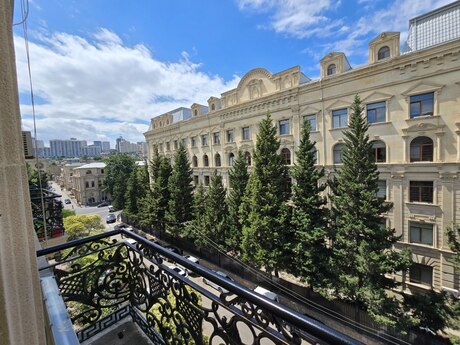 Elan №6264901 - Bakı, Nizami m., 2 otaqlı, 60 m², 5/5 mərtəbə
