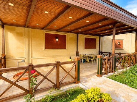 8 otaqlı həyət evi/bağ evi - Xətai r. - 1000 m²