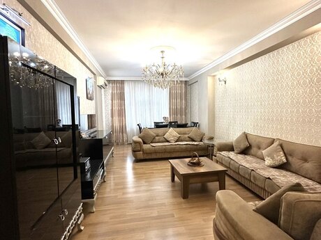 Elan №5658378 - Bakı, Əhmədli m., 3 otaqlı, 110 m², 5/17 mərtəbə