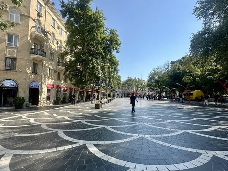 Elan №6265160 - Bakı, Sahil m., 4 otaqlı, 130 m², 2/4 mərtəbə
