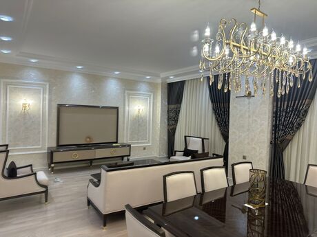 3 rooms · 213 m² · floor 11/21, Elmlər Akademiyası