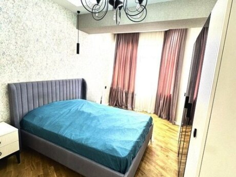 3-room apartment for rent, 100 m², 8-ci kilometr: 900 ₼/mo 3