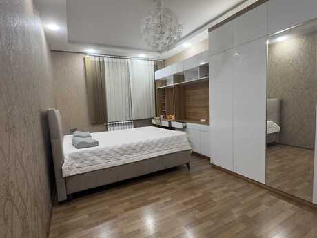 3 otaqlı köhnə tikili - Memar Əcəmi m. - 75 m²