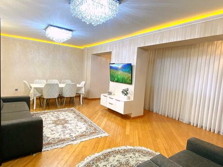 Elan №6265546 - Bakı, Elmlər Akademiyası m., 4 otaqlı, 100.5 m², 5/9 mərtəbə