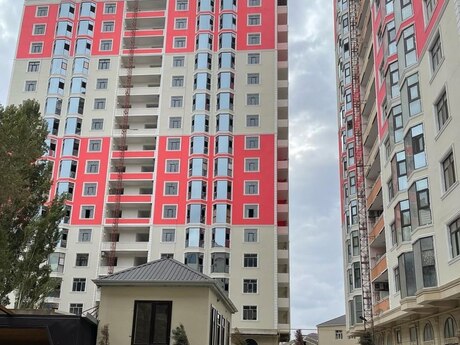 3 otaq · 142 m² · 15/18 mərtəbə, Azadlıq Prospekti