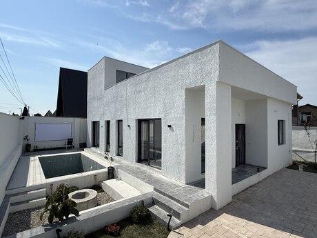 5 otaqlı həyət evi/bağ evi - Novxanı q. - 134 m²