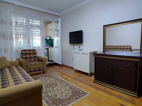 Elan №6265748 - Bakı, 8 Noyabr m., 2 otaqlı, 38 m², 2/5 mərtəbə