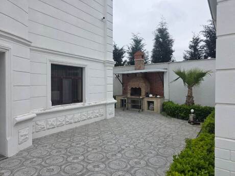 6 otaqlı həyət evi/bağ evi - Buzovna q. - 600 m²