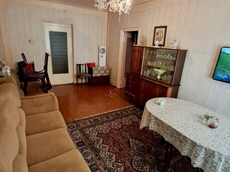 4 otaqlı köhnə tikili - Nərimanov r. - 100 m²