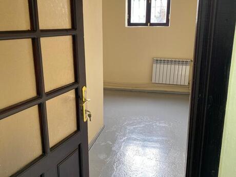 9 otaqlı mənzil, 93 m², Həzi Aslanov: 200 000 ₼ 2