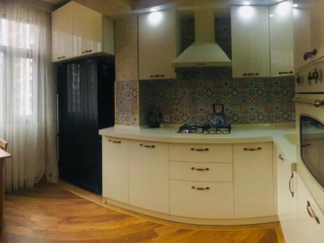 Объявление №6266034 - Баку, м. Нариман Нариманов, 3-комн., 90 м², 5/9 этаж