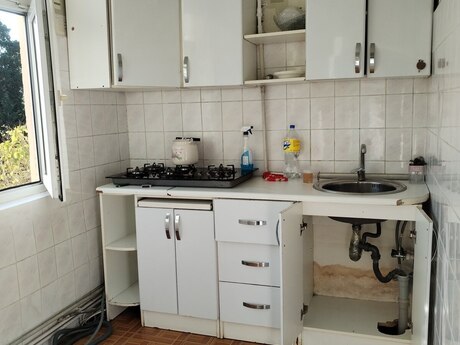 2 otaqlı köhnə tikili - Gənclik m. - 48 m²