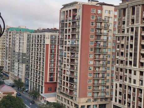 Elan №6266289 - Bakı, Gənclik m., 4 otaqlı, 170 m², 10/18 mərtəbə