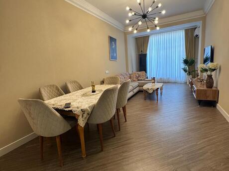 Elan №6027079 - Bakı, Şah İsmayıl Xətai m., 2 otaqlı, 60 m², 14/21 mərtəbə