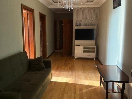 2 otaqlı yeni tikili - 8-ci kilometr q. - 110 m²