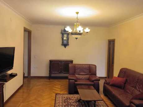 Elan №6266731 - Bakı, İçəri Şəhər m., 2 otaqlı, 70 m², 3/17 mərtəbə