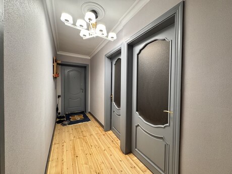 3 otaqlı köhnə tikili - 8-ci mikrorayon q. - 99 m²