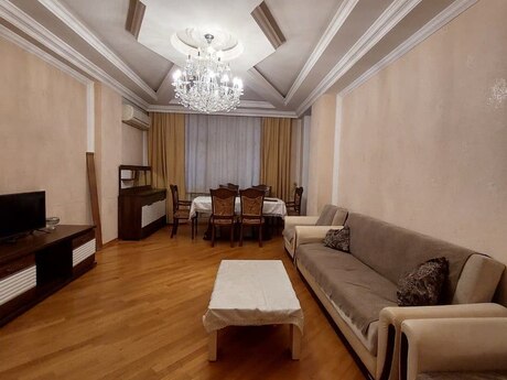 3 otaqlı yeni tikili - 20 Yanvar m. - 135 m²
