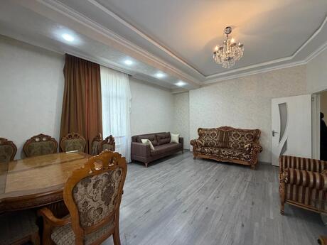 2-комнатная квартира, 85 м², Bakıxanov: 179 000 ₼ 2