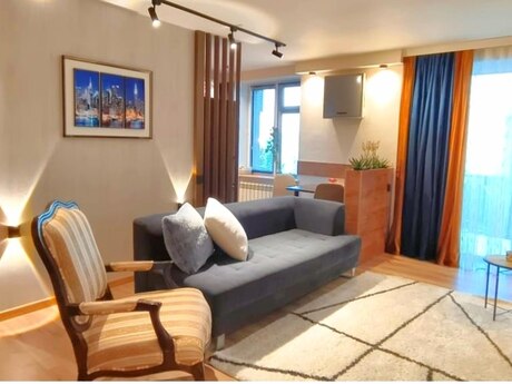 Elan №6266900 - Bakı, İçəri Şəhər m., 2 otaqlı, 47 m², 3/5 mərtəbə