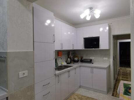 Elan №6266982 - Bakı, Xalqlar Dostluğu m., 3 otaqlı, 75 m², 1/5 mərtəbə