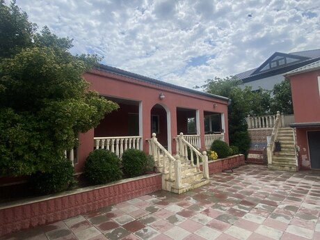 6 otaqlı həyət evi/bağ evi - Bilgəh q. - 250 m²