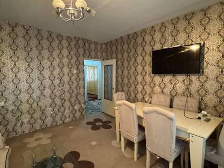 2 otaqlı köhnə tikili - Xalqlar Dostluğu m. - 65 m²